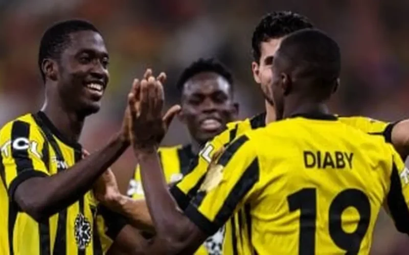 هدف مبكر.. الاتحاد يتقدم على النجمة في الشوط الأول من الدوري السعودي